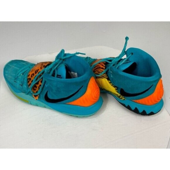 Athletic_Shoes